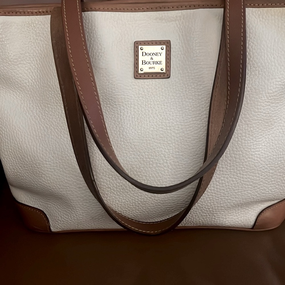 DOONEY BOURKE White Pebbled Leather with Acorn Trim Tote